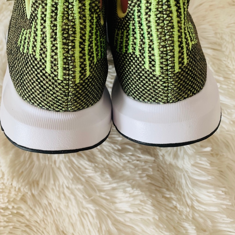 Adidas Swift Run - Picture 6 of 7